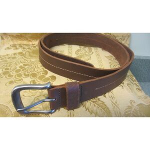 SIGNATURE  BY LEVI STRAUSS BROWN LEATHER BELT WITH TOP STITCHING  SIZE 42
